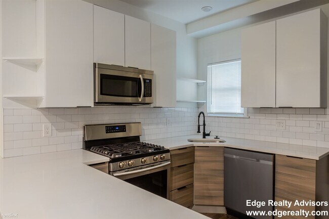 92 Lexington St-Unit -Apt 1 in Boston, MA - Foto de edificio - Building Photo