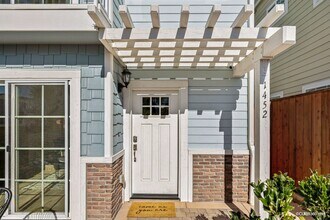 1452 Reed Ave in San Diego, CA - Building Photo - Building Photo