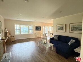 30556 Rainbow View Dr in Agoura Hills, CA - Building Photo - Building Photo