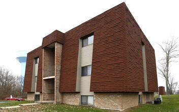 Dixie Apartments in Florence, KY - Foto de edificio - Building Photo