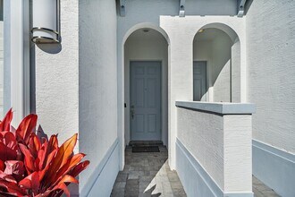 4925 Pointe Midtown Way in Palm Beach Gardens, FL - Building Photo - Building Photo