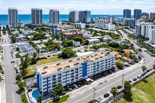 550 Bayshore Dr in Fort Lauderdale, FL - Building Photo