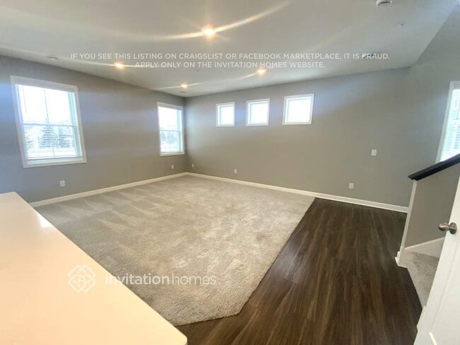 16700 Dunkirk Cir N in Osseo, MN - Foto de edificio - Building Photo