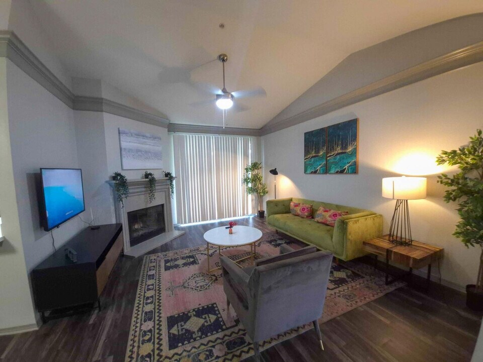 12100 Metric Blvd in Austin, TX - Building Photo