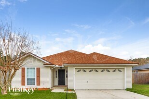 2942 Biloxi Trail in Middleburg, FL - Building Photo