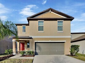 5140 White Chicory Dr, Unit 2 in Apollo Beach, FL - Building Photo