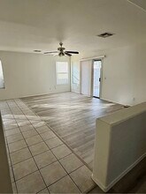 10810 W Edgemont Ave in Avondale, AZ - Foto de edificio - Building Photo