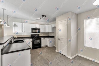 1579 E Gabrilla Dr in Casa Grande, AZ - Building Photo - Building Photo