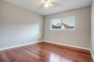 13910 Thebes Cir in Universal City, TX - Building Photo - Building Photo