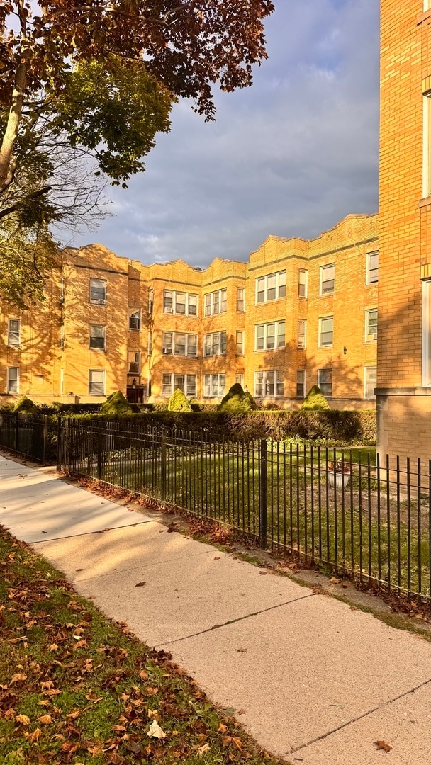 property at 4441 N Central Park Ave