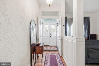 346 E Union St in Burlington, NJ - Building Photo - Building Photo