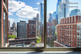 400 Chambers St in New York, NY - Building Photo - Building Photo
