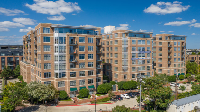 The Crescent at Fells Point in Baltimore, MD - Foto de edificio - Building Photo