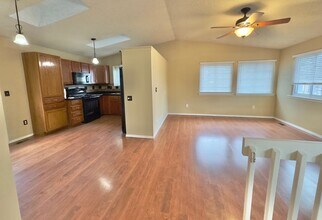 8406 S Upham Way in Littleton, CO - Building Photo - Building Photo