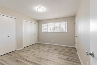 Heritage Townhomes in Milwaukie, OR - Building Photo - Interior Photo