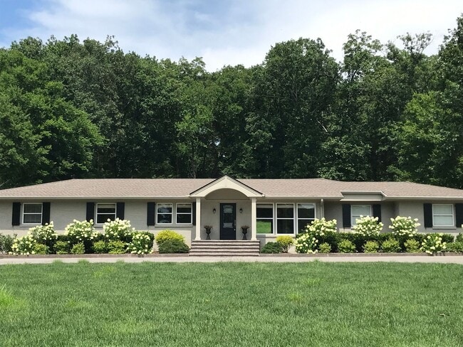 property at 862 Bresslyn Rd
