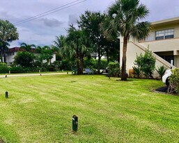 4670 NE 5th Ave in Boca Raton, FL - Building Photo