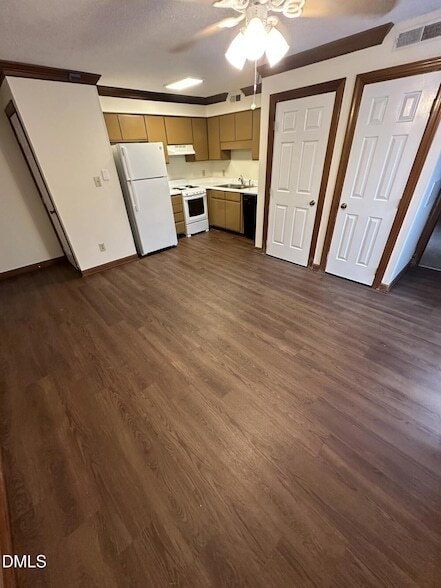 3532 Ivy Commons Dr, Unit 101 in Raleigh, NC - Building Photo - Building Photo