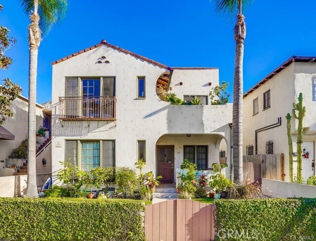 110 Quincy Ave in Long Beach, CA - Building Photo