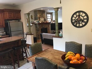 112 Leighton Dr in Bryn Mawr, PA - Building Photo - Building Photo
