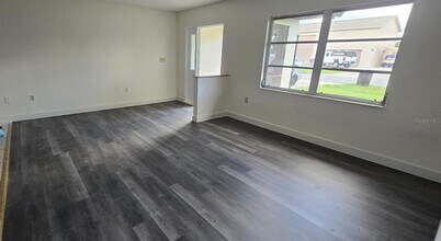 526 Reading St NW in Port Charlotte, FL - Building Photo - Building Photo