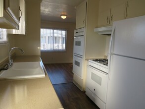 Thunderbird in Sunnyvale, CA - Building Photo - Interior Photo