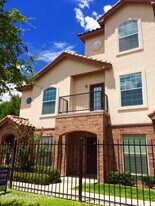 2110 Main St in Lubbock, TX - Building Photo