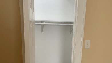 7831 S Cornell Ave in Chicago, IL - Building Photo - Building Photo