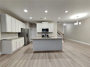 409 Trickum Hill Dr in Lawrenceville, GA - Foto de edificio - Building Photo