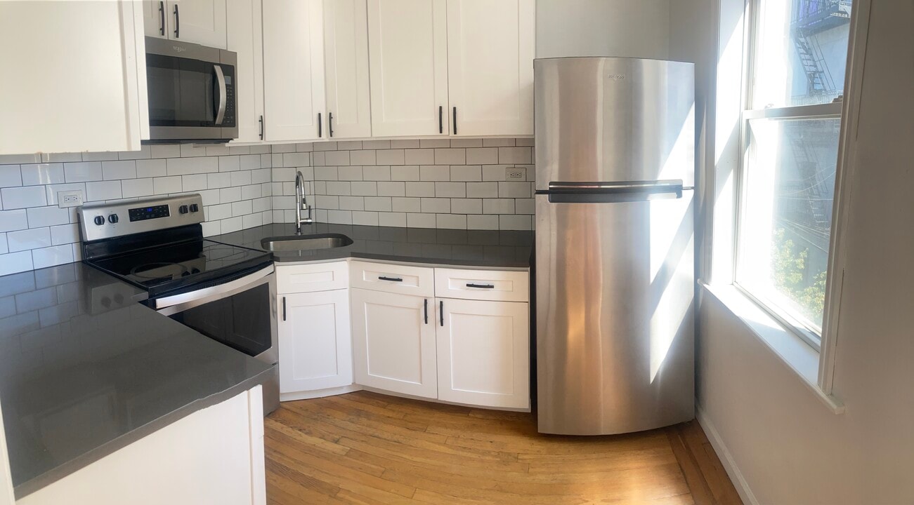 150 Conselyea St, Unit #1 in Brooklyn, NY - Building Photo