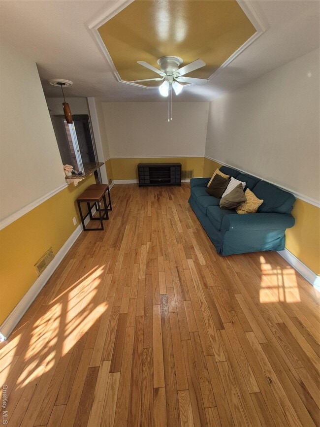 923 E 227th St in Bronx, NY - Building Photo - Building Photo