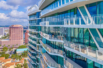 The Bristol in West Palm Beach, FL - Foto de edificio - Building Photo