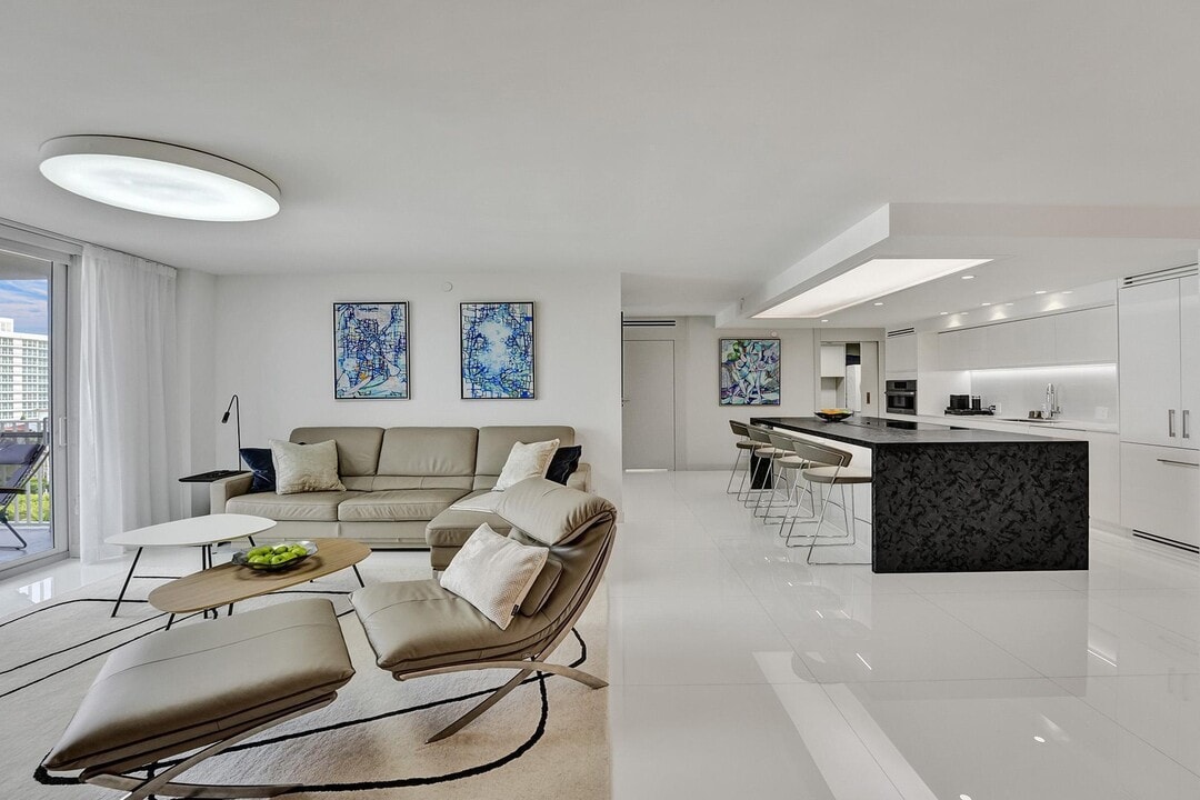 3606 S Ocean Blvd in Highland Beach, FL - Building Photo