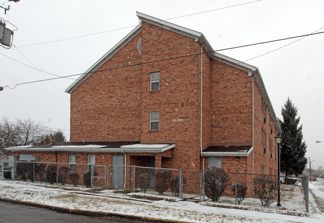 Findlay Manor Apartments in Portsmouth, OH - Building Photo - Building Photo