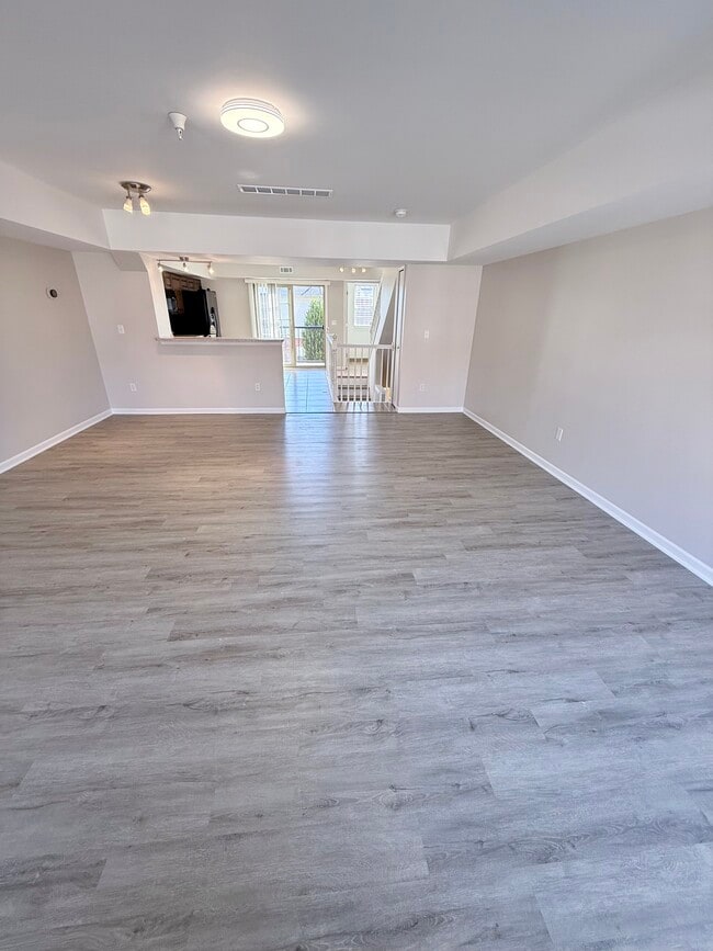 14072 Lakeside Blvd N in Shelby Township, MI - Building Photo - Building Photo