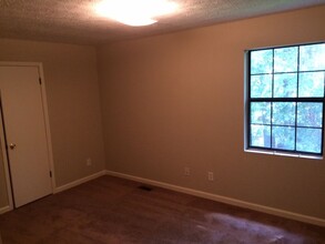 2255 Salt Springs Pl in Austell, GA - Building Photo - Building Photo