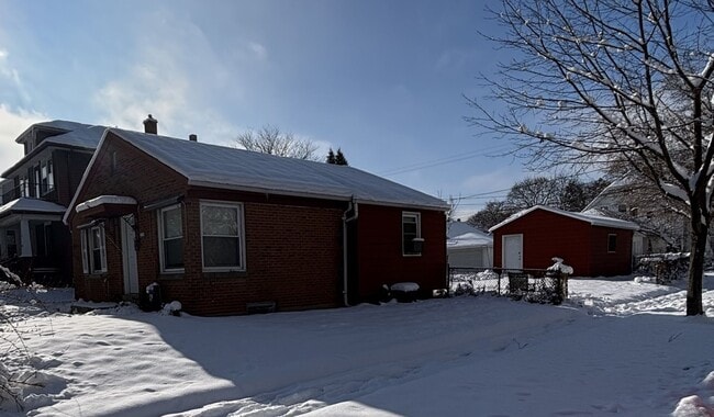 2779 N 51st St in Milwaukee, WI - Building Photo - Building Photo