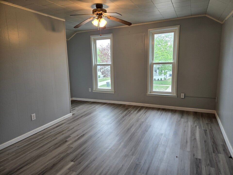 503 N Rath Ave, Unit B in Ludington, MI - Building Photo