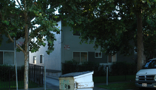 1105 Appian Lane in San Jose, CA - Building Photo - Building Photo