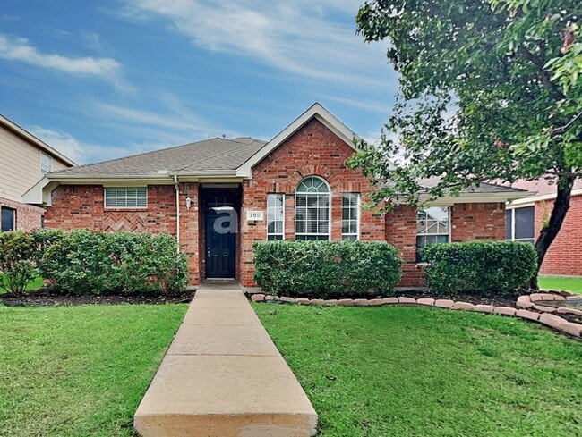 property at 300 Trailwood Dr