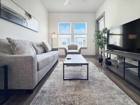 124 S Morgan St, Unit SI FL5-ID1580577P in Tampa, FL - Building Photo