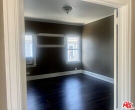 456 S Wilton Pl in Los Angeles, CA - Building Photo - Building Photo