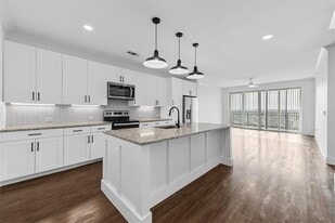 3517 Windhaven Pkwy in Lewisville, TX - Building Photo