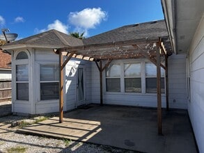 14033 Coquina Bay Ave in Corpus Christi, TX - Building Photo - Building Photo