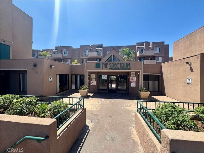 property at 450 E 4th St