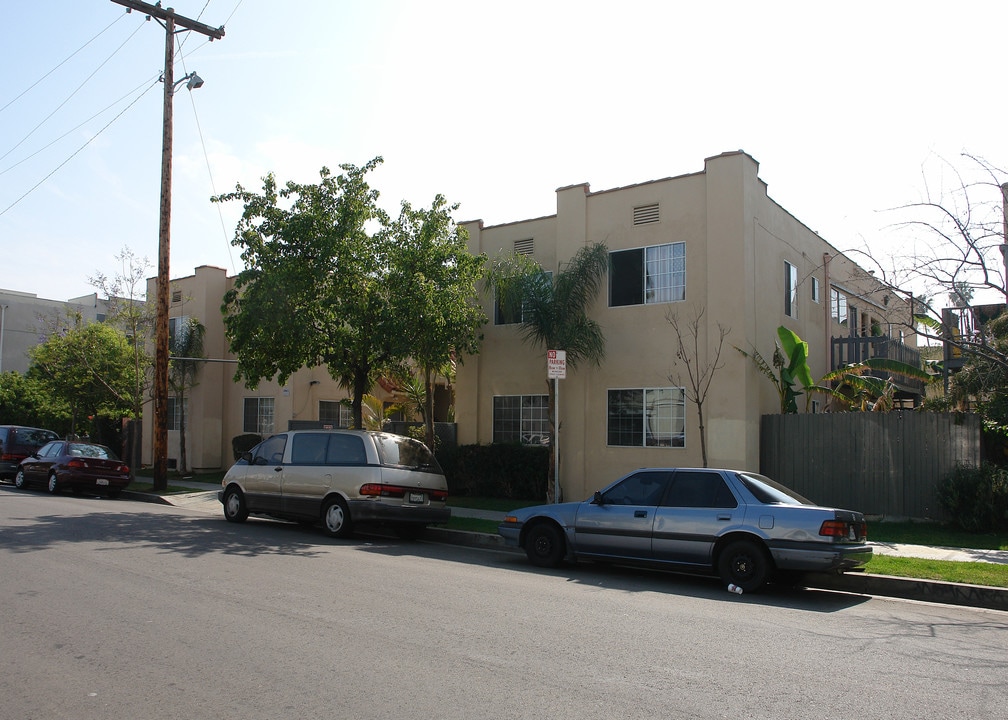 Serrano II in Los Angeles, CA - Building Photo