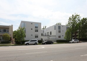 14224 Riverside Dr Apartamentos