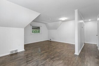 440 Alter Rd in Detroit, MI - Building Photo - Building Photo