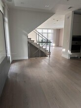 8231 NW 48th St in Doral, FL - Building Photo - Building Photo