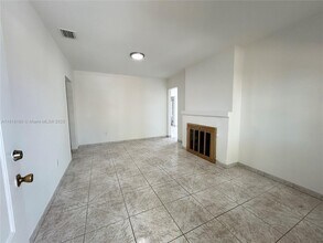 40 NW 39th St in Miami, FL - Building Photo - Building Photo